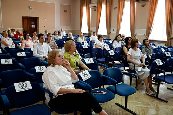 Колледж ростов на дону заочно. Директор РКСИ. Ростовский колледж связи и информатики. РКСИ преподаватели. РКСИ Ростов.