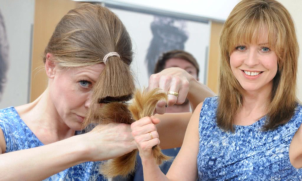Прически из длинных волос для женщин после 40 лет своими руками